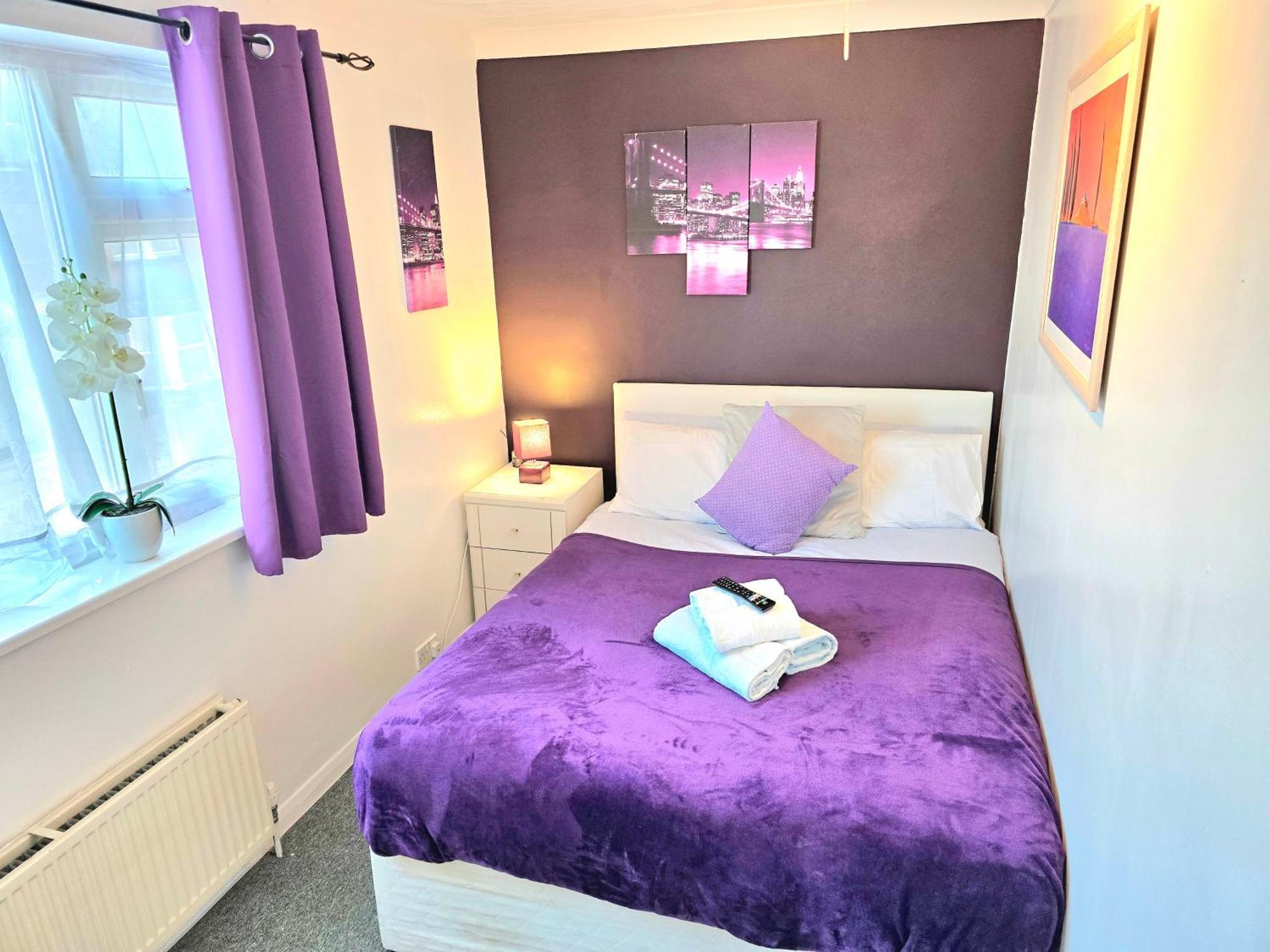 Gillings Villa -Perfect For Long & Short Stays Джиллингем Экстерьер фото